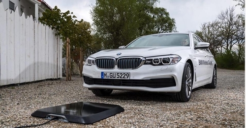 Беспроводная зарядка для BMW